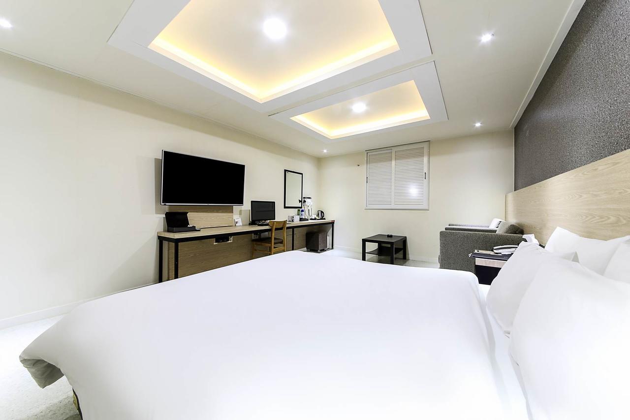 White Hotel Suwon Zewnętrze zdjęcie