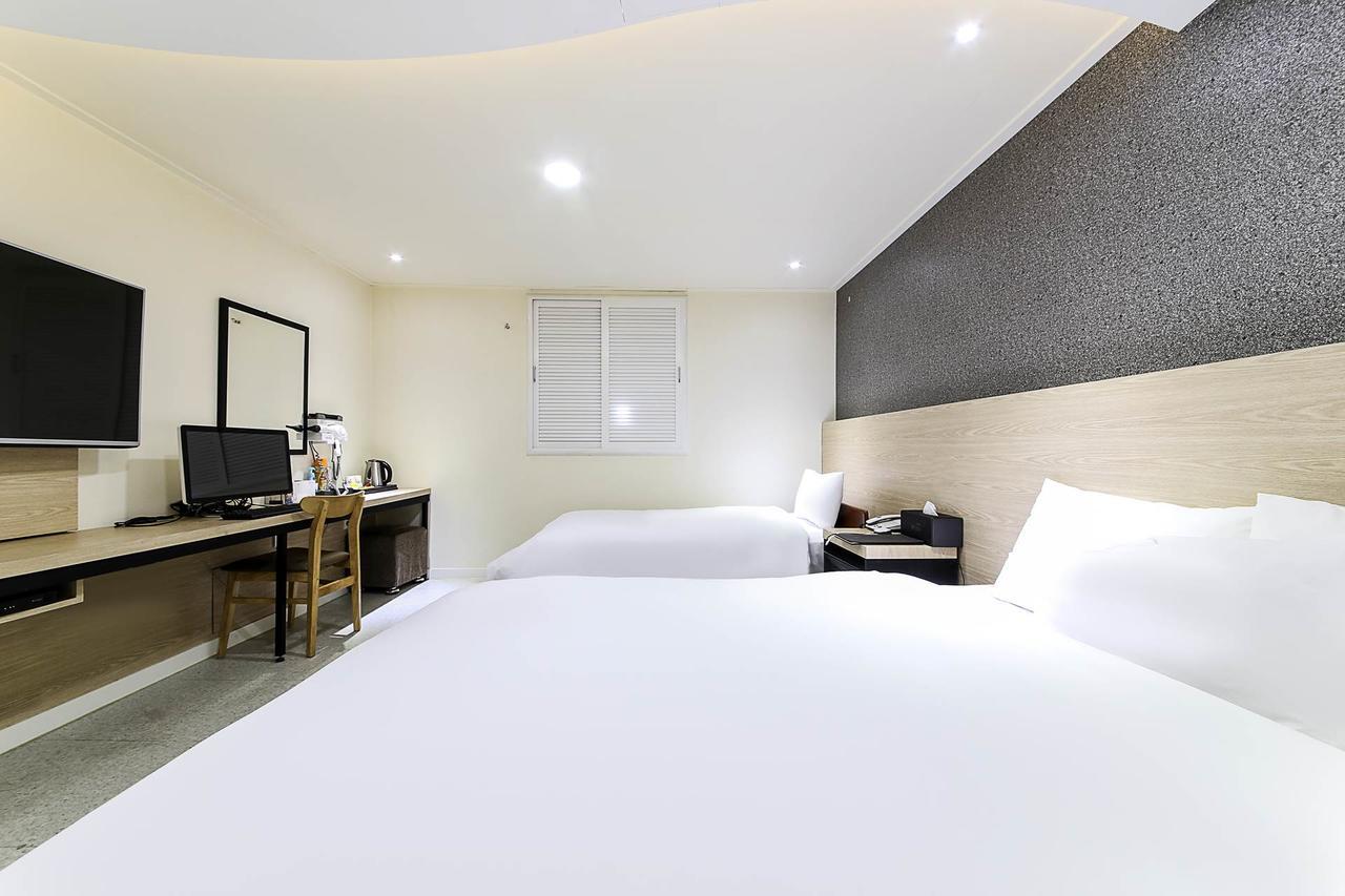 White Hotel Suwon Zewnętrze zdjęcie