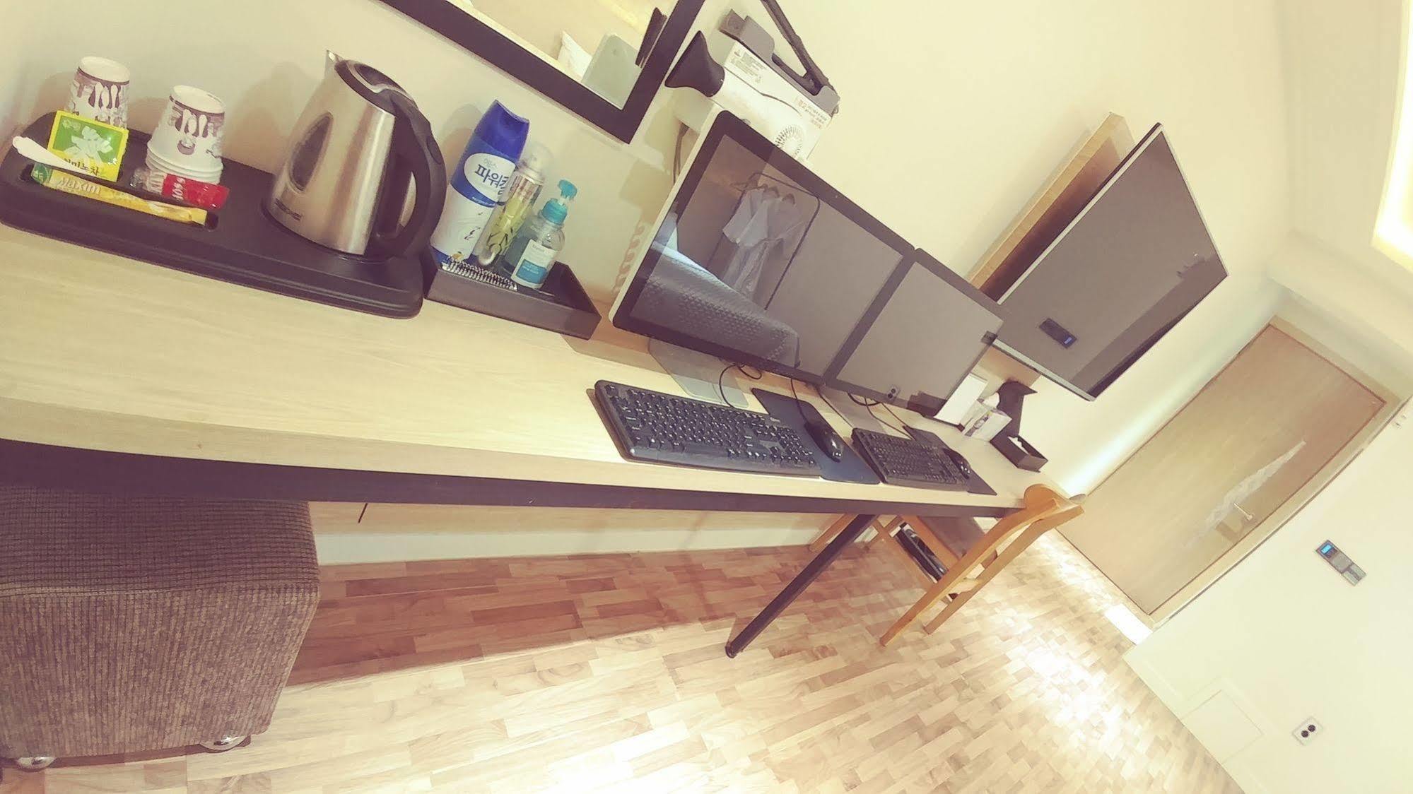 White Hotel Suwon Zewnętrze zdjęcie
