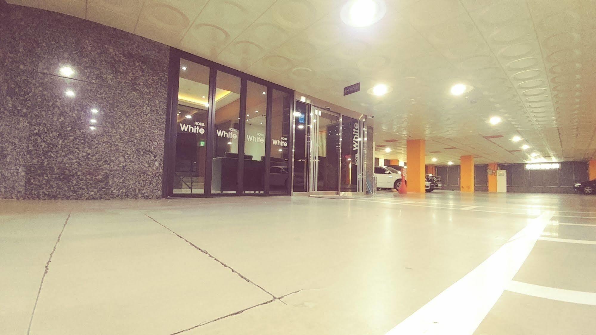 White Hotel Suwon Zewnętrze zdjęcie
