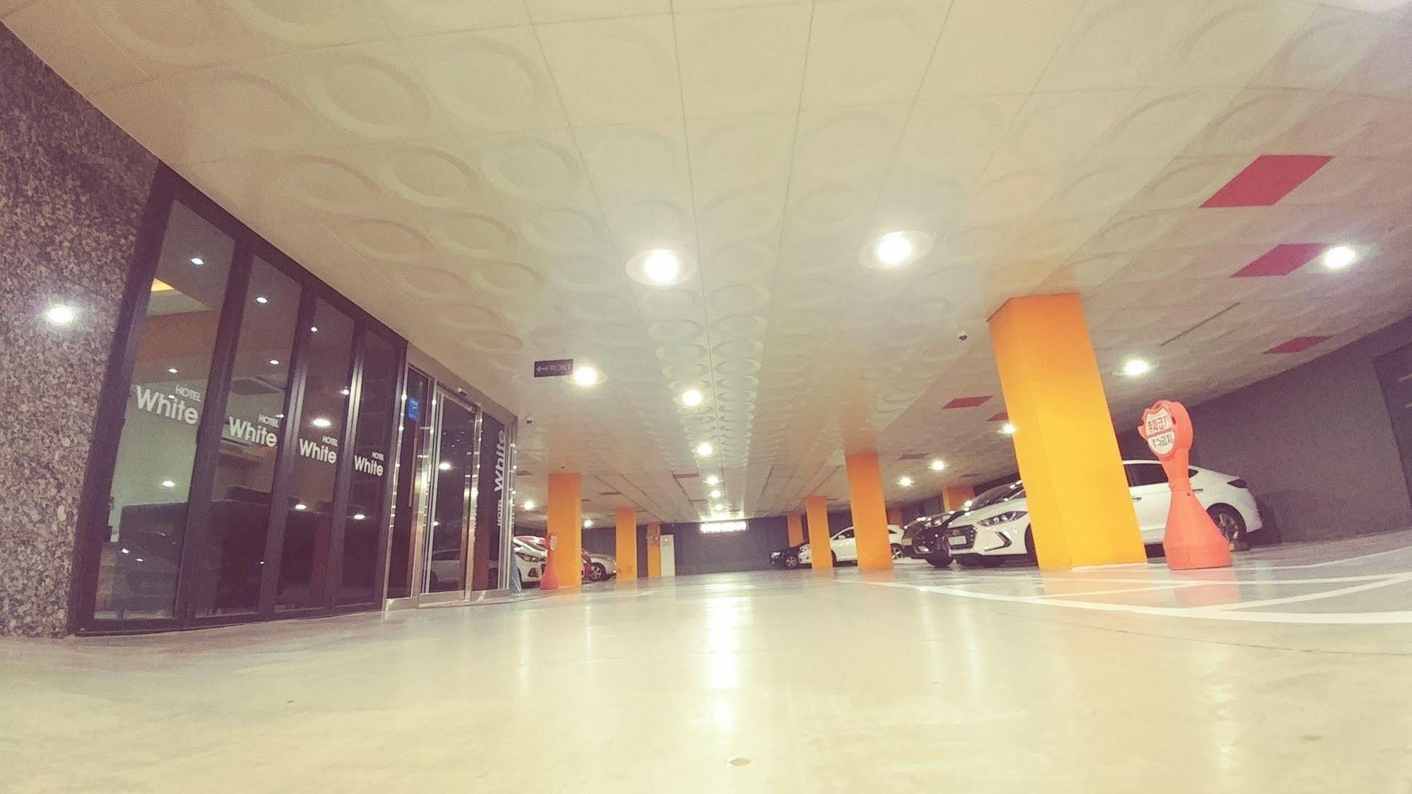 White Hotel Suwon Zewnętrze zdjęcie