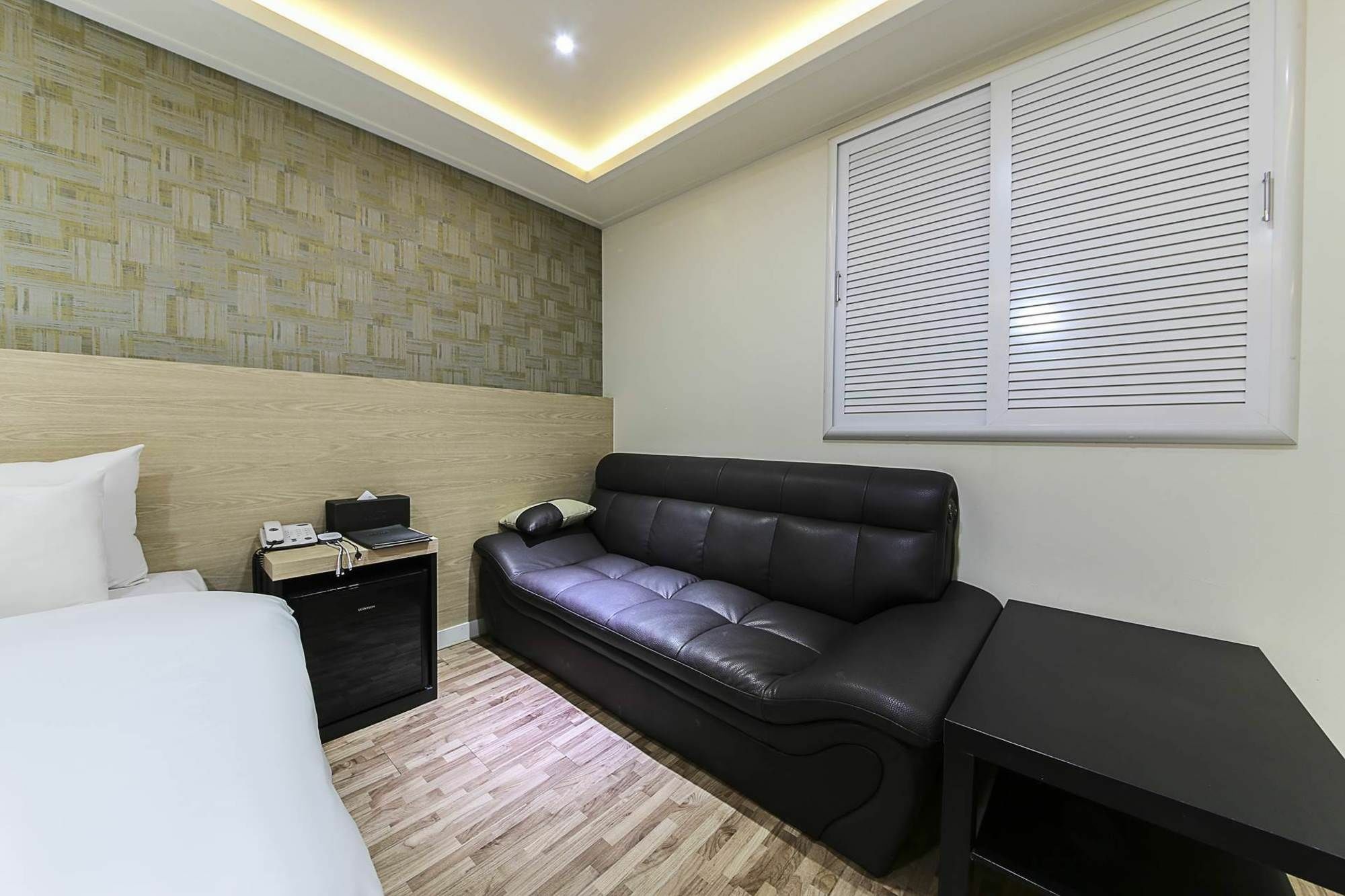 White Hotel Suwon Zewnętrze zdjęcie